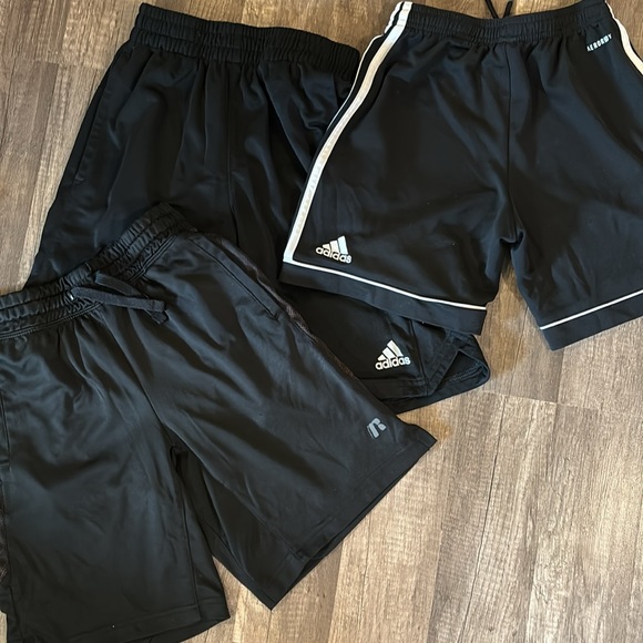 adidas Other - ** 🤑Bundle and save ** Six for $20 deals🤑*** Adidas (2) Russell (1) basketball